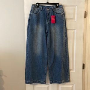 EM Hello beautiful jeans size L inseam 30” waist 32” soft compere to other jeans